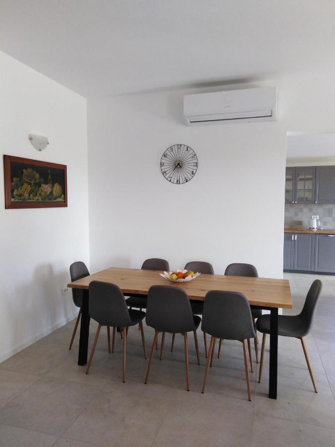Vila Dubravka - Schoen Und Komfortabel Inmitten Von Olivenbaeumen Und Weinbergen Mit Whirlpool Valtura Zewnętrze zdjęcie