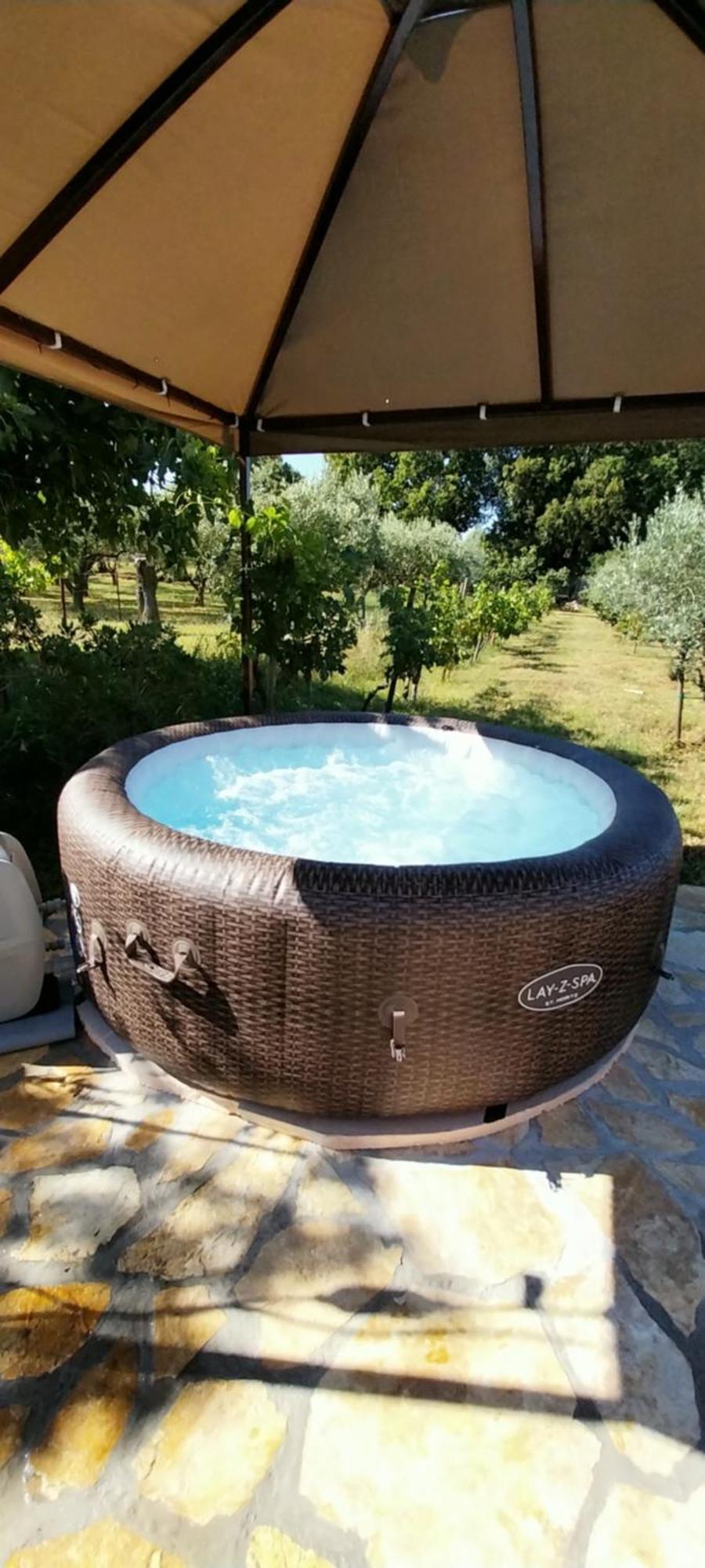 Vila Dubravka - Schoen Und Komfortabel Inmitten Von Olivenbaeumen Und Weinbergen Mit Whirlpool Valtura Zewnętrze zdjęcie